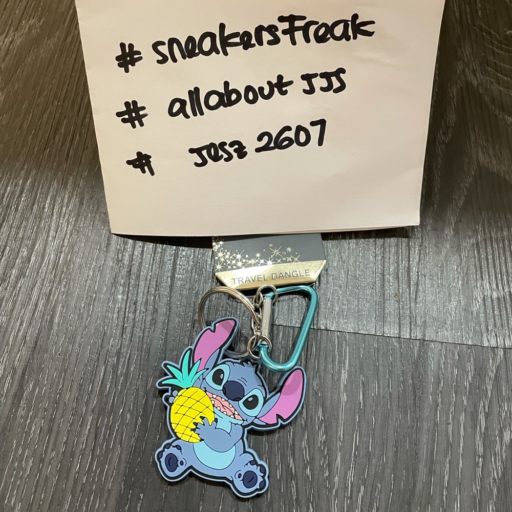 NWT Lilo and stitch travel dangle